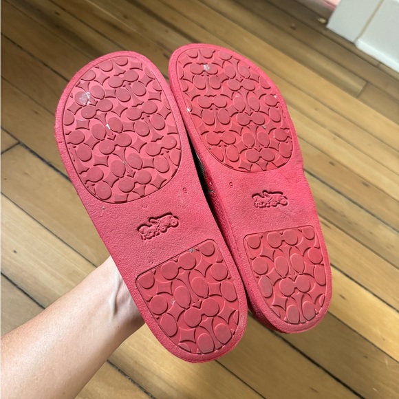 Coach Uli Sport Slide In Signature Canvas With Wild Strawberry Print - Picture 4 of 4